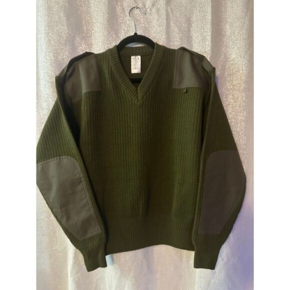 Military Green V-Neck Sweater with‎ Shoulder Patches Ribbed Knit Tactical Style